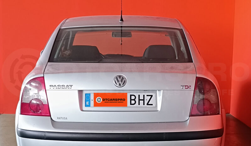 
								Volkswagen Passat 1.9 TDI completo									