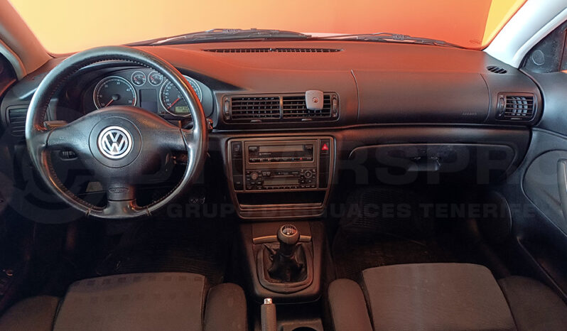 
								Volkswagen Passat 1.9 TDI completo									