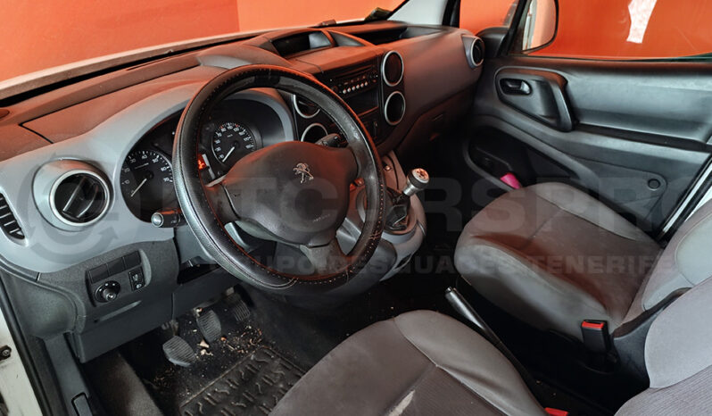 
								Peugeot Partner 1.6 HDi completo									