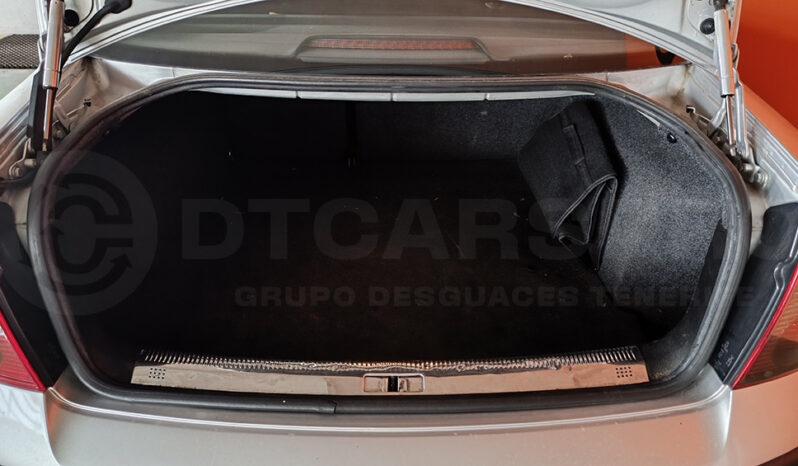 
								Volkswagen Passat 1.9 TDI completo									