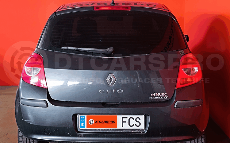 
								Renault Clio 1.4 16v completo									