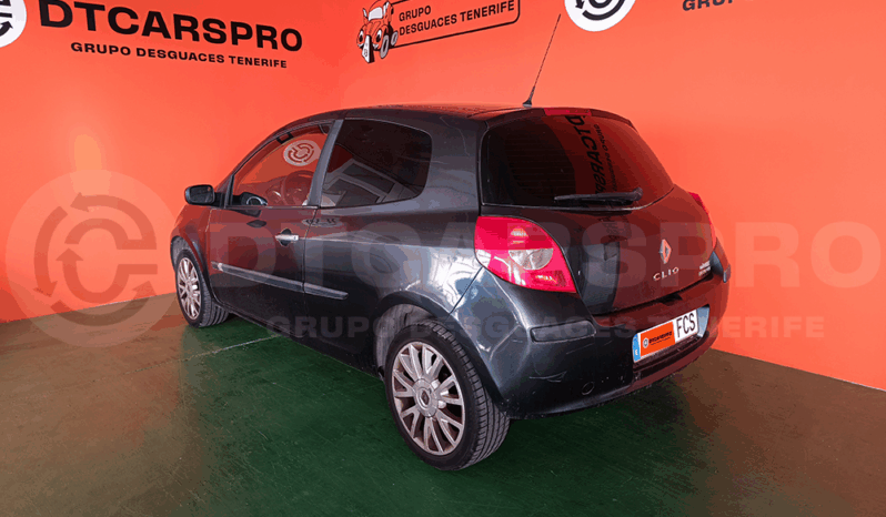 
								Renault Clio 1.4 16v completo									