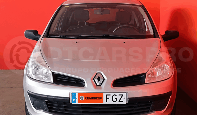 
								Renault Clio III 1.2 16v completo									