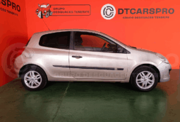 
										Renault Clio III 1.2 16v completo									