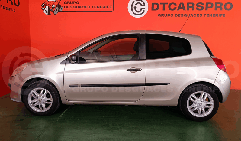 
								Renault Clio III 1.2 16v completo									