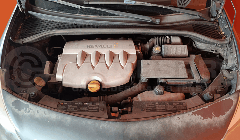
								Renault Clio 1.4 16v completo									
