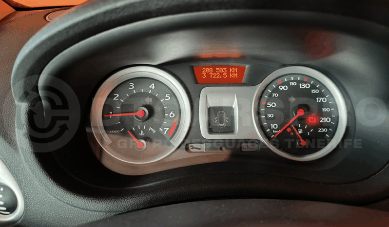 
								Renault Clio 1.4 16v completo									