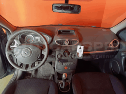 
										Renault Clio 1.4 16v completo									