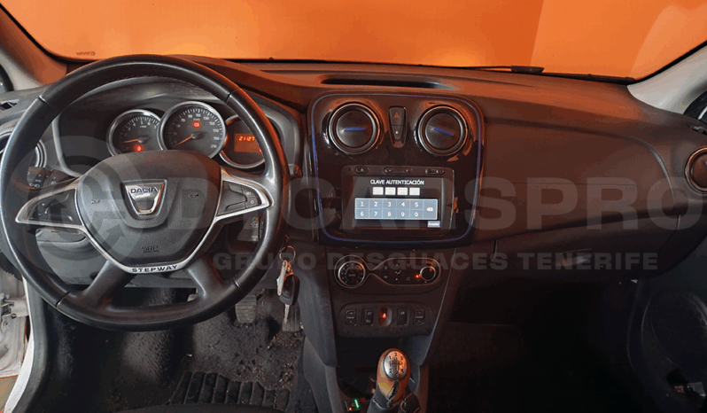 
								DACIA SANDERO completo									