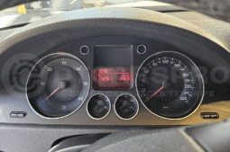 
										VOLKSWAGEN PASSAT 2.0 completo									