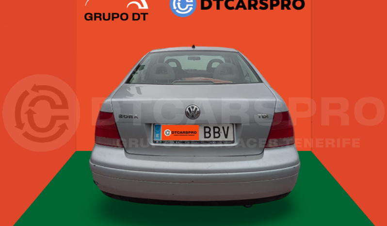 
								VOLKSWAGEN BORA 1.9 TDI completo									